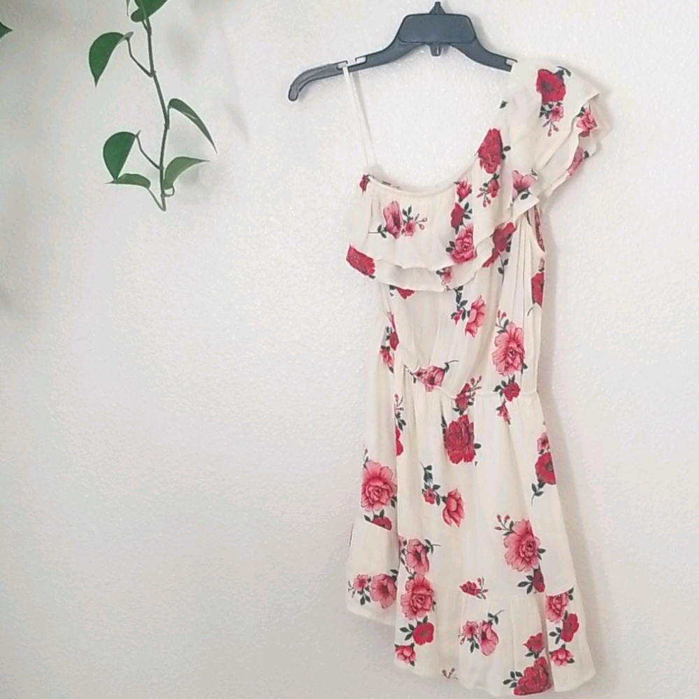 One shoulder floral sundress